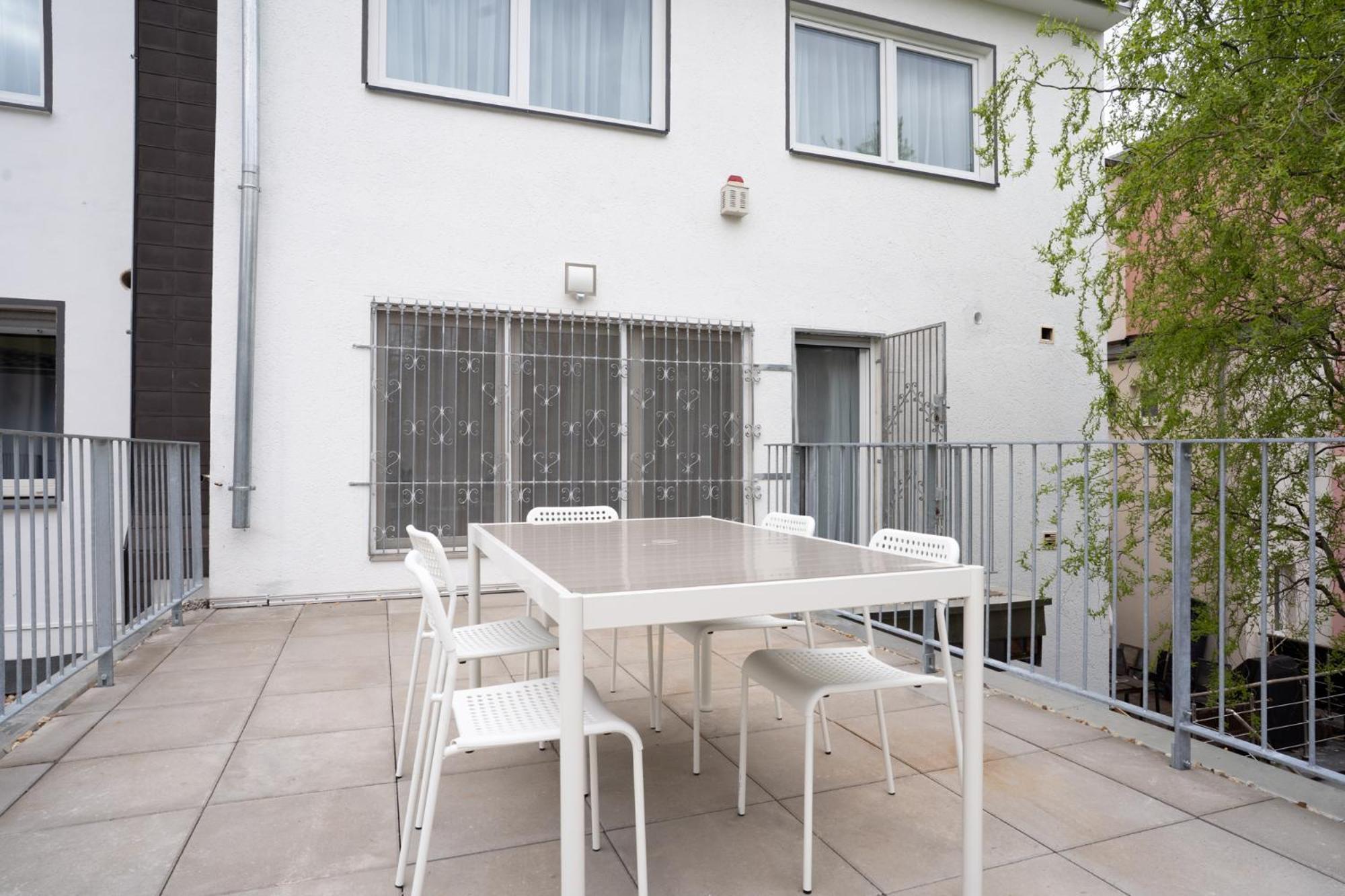 Central Bonn Apartments I Private Parking I Home2Share Exteriör bild